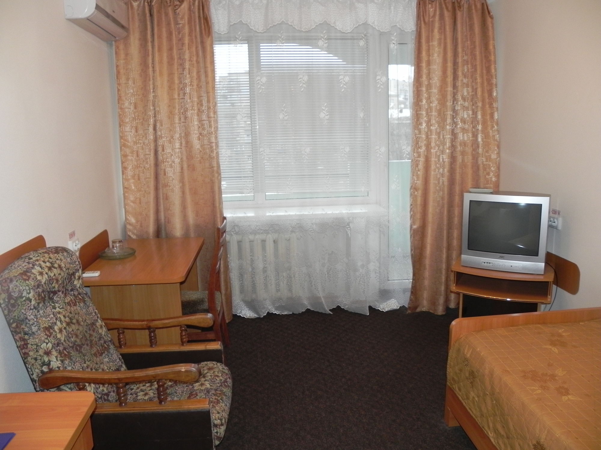 Rassvet Hotel Днепър Екстериор снимка